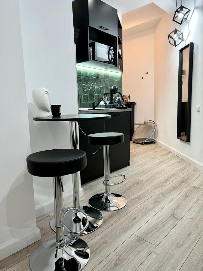 Green Spot - Premium Studio - Sanador Victoriei Bukarest Eksteriør billede