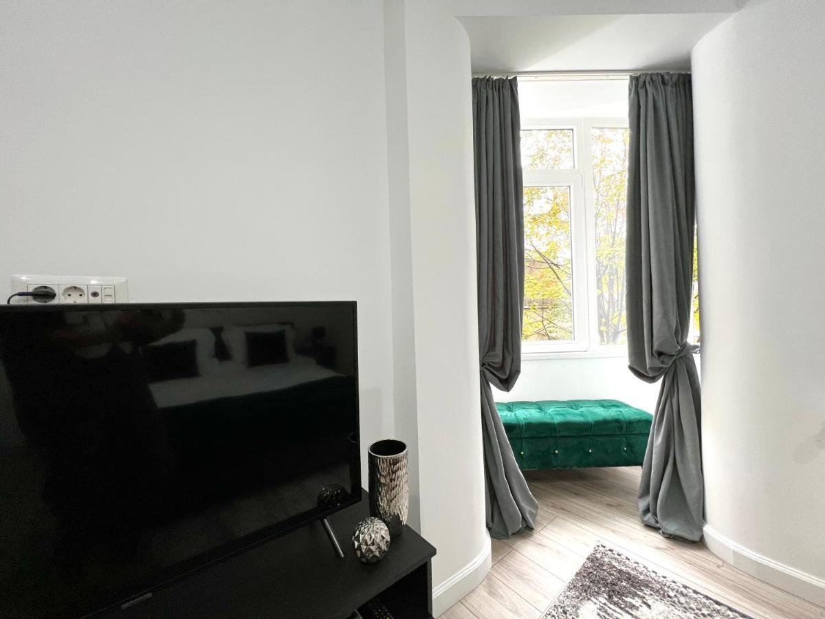 Green Spot - Premium Studio - Sanador Victoriei Bukarest Eksteriør billede