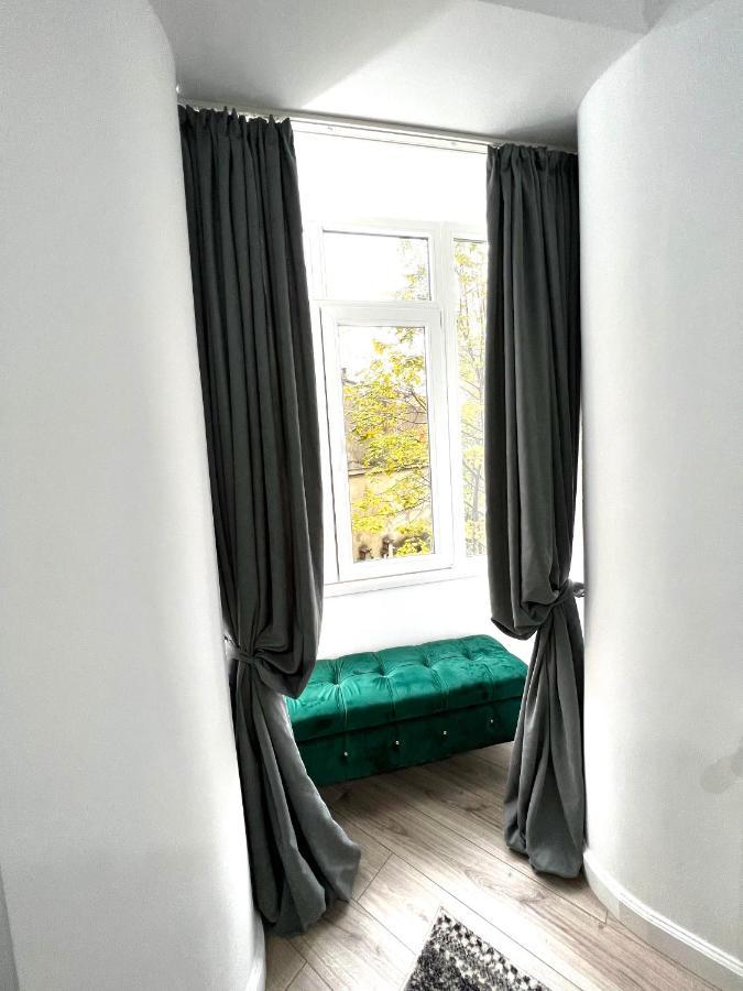 Green Spot - Premium Studio - Sanador Victoriei Bukarest Eksteriør billede