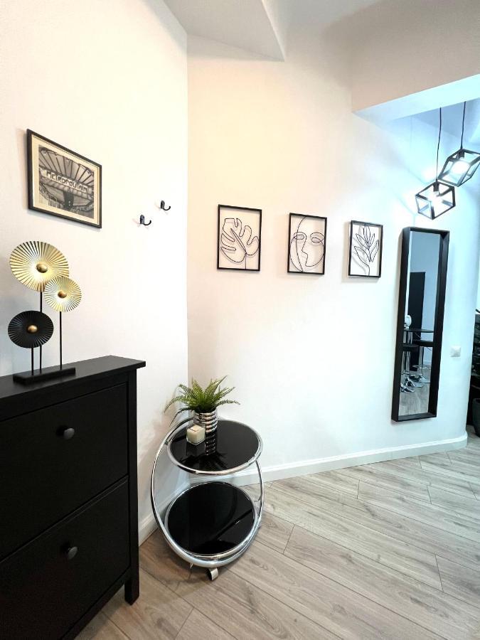 Green Spot - Premium Studio - Sanador Victoriei Bukarest Eksteriør billede